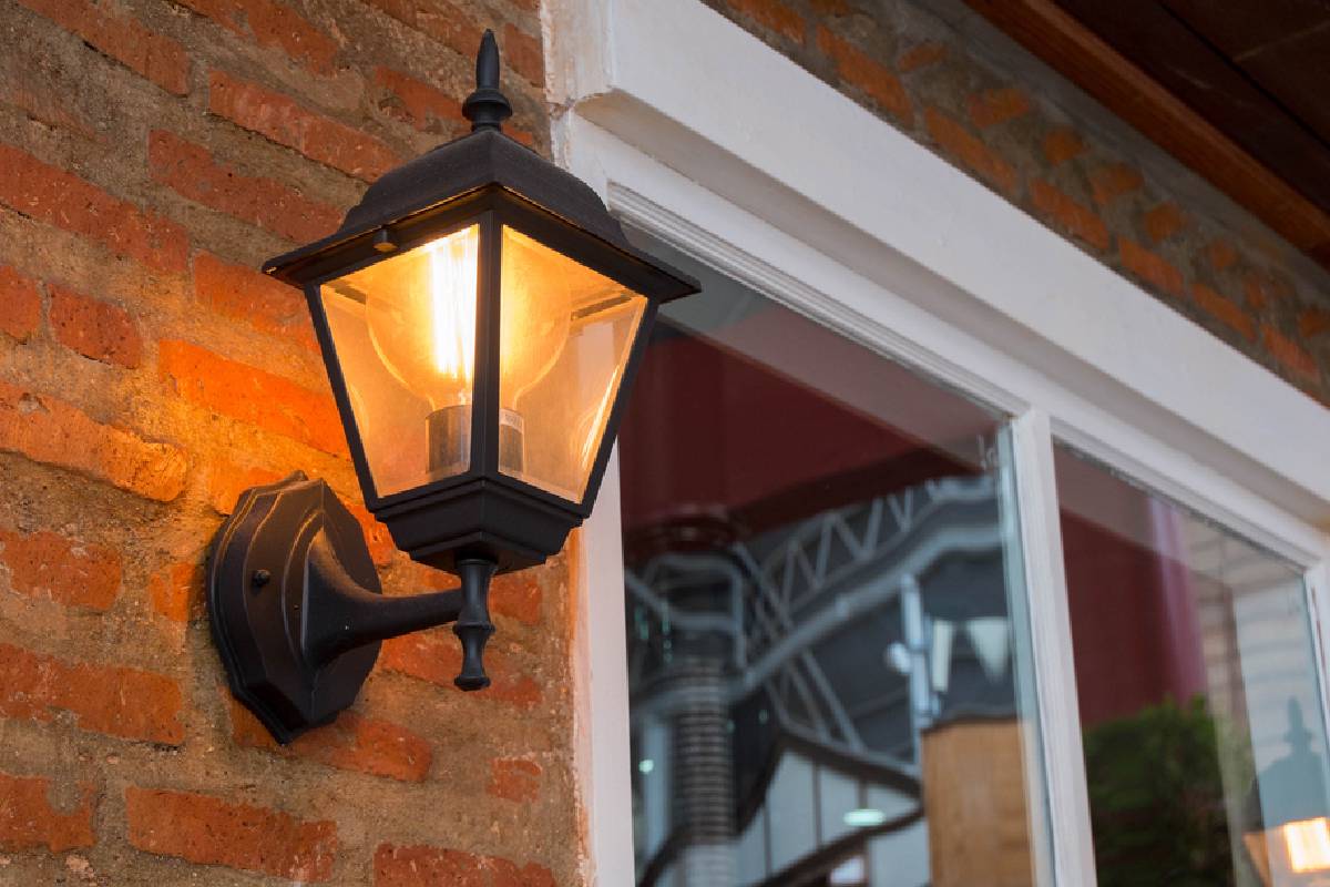 Electricians in Ammanford and Carmarthenshire. Electricians in Ammanford and Carmarthenshire.